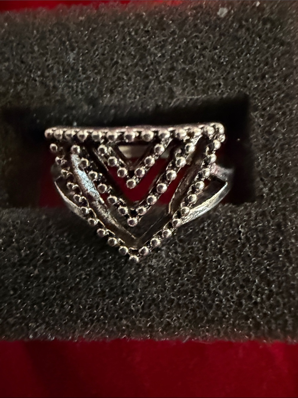 Silver Tone Chevron Ring, SZ 5, (J296)